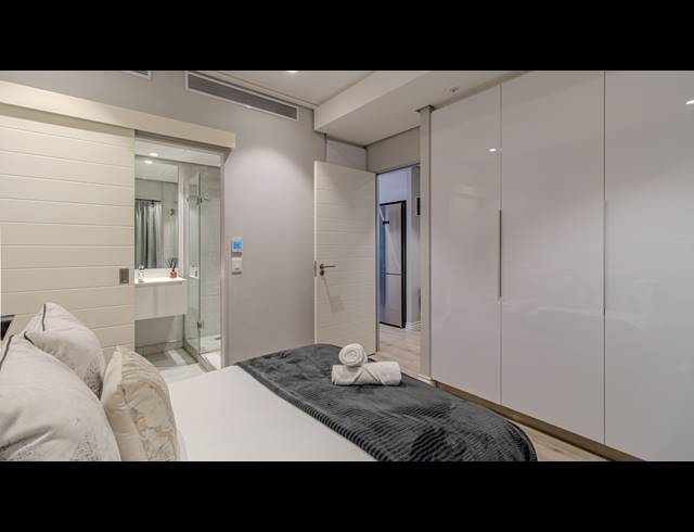 1 BEDROOM APARTMENT FOR SALE IN CAPE TOWN CITY CENTRE